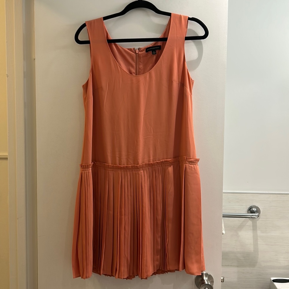 Banana Republic Coral pleated chiffon dress